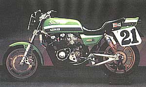 Kawasaki KZ1000Rの製作中です。